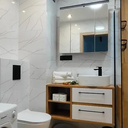 Cicha Przystan Regata Garaz W Cenie * Kolberg